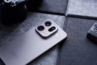 Flagship generasi anyar OPPO Find X10 dikabarkan tengah menguji kamera selfie 100MP berdesain kotak dengan dukungan multi focal length. (Sumber: X/@Gm_t18)