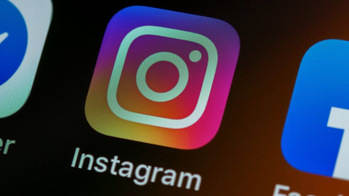 Berikut cara menonaktifkan fitur Instants pada Instagram. (Sumber: Unsplash/brett_jordan)