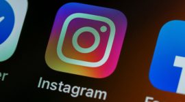 Berikut cara menonaktifkan fitur Instants pada Instagram. (Sumber: Unsplash/brett_jordan)