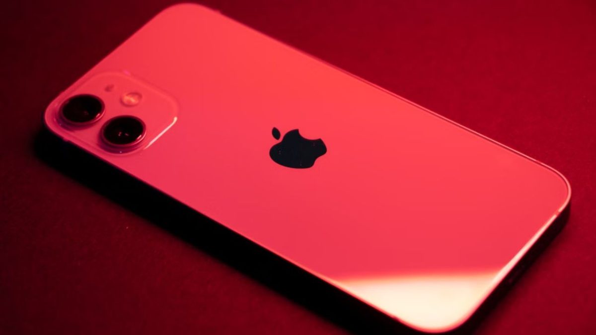 Cara cek garansi iPhone penting diketahui untuk memastikan perangkat masih mendapatkan layanan perbaikan resmi dari Apple. (Sumber: Pexels/Tessa Charles)