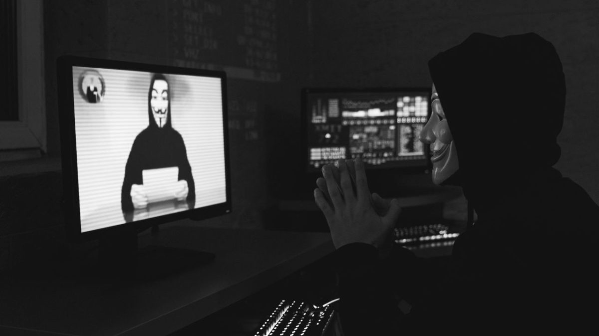 Ilustrasi. Sejumlah akun Instagram dilaporkan diretas setelah hacker diduga memanfaatkan celah pada chatbot AI Meta untuk mengubah email dan mereset kata sandi korban. (Sumber: Pexels/Tima Miroshnichenko)