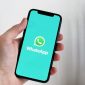 WhatsApp tengah mengembangkan fitur View-Once Text Messages di iPhone yang memungkinkan pesan teks hanya dibaca satu kali sebelum otomatis menghilang demi meningkatkan privasi pengguna. (Sumber: Pexels/Anton)