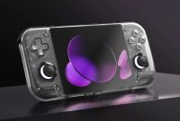 Tampilan Retroid Pocket Nova yang mengusung desain ringkas dengan pilihan warna menarik, dirancang untuk penggemar game retro dan handheld gaming modern. (Sumber: goretroid.com)