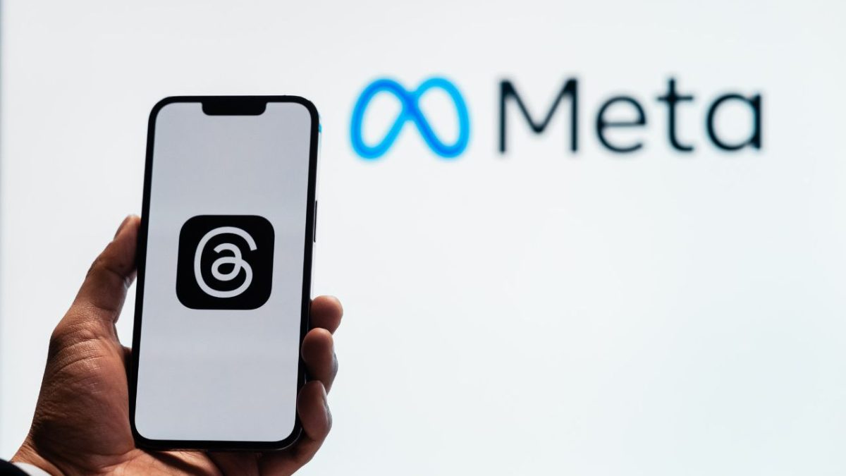 Meta Business Agent kini diperluas ke Instagram untuk membantu bisnis berinteraksi dengan pelanggan menggunakan kecerdasan buatan (AI). (Sumber: Pexels/Julio Lopez)